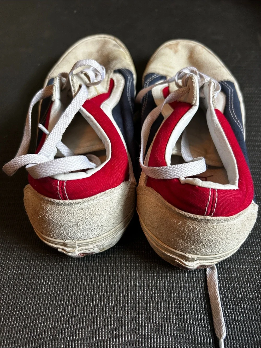 Vans Old Skool Men’s 10.5 Women’s 12 Red White Blue Suede Sneakers